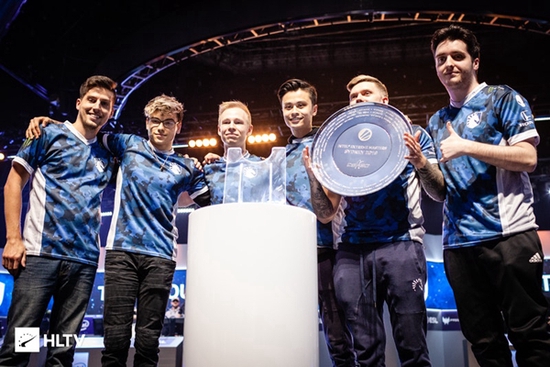 腾讯能否打造下一个游戏巨头《瓦罗兰特》